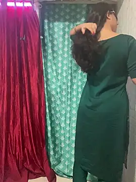 Snapshot of Red_Queen_11 chatting on February 2026 06:41:02 PM Red Queen 11 online show from February 2026 06:41:02 PM