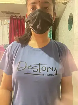 Snapshot of Red_Queen_11 chatting on March 2026 06:34:01 PM Red Queen 11 online show from March 2026 06:34:01 PM