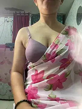 Snapshot of Red_Queen_11 chatting on March 2026 06:45:02 PM Red Queen 11 online show from March 2026 06:45:02 PM