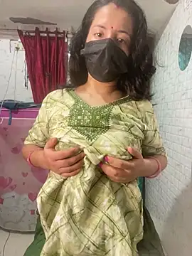 Snapshot of Red_Queen_11 chatting on March 2026 06:46:01 PM Red Queen 11 online show from March 2026 06:46:01 PM