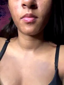 Snapshot of Your___Moonlight chatting on December 2025 08:39:02 PM Your Moonlight online show from December 2025 08:39:02 PM