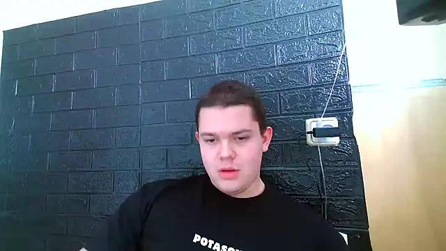 CuteButNaughty  online show from January 2026 12:43:01 PM