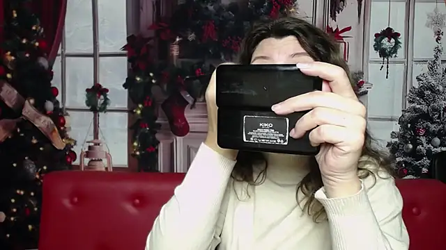 RoseHille online show from December 2025 06:31:01 AM