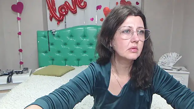 RoseHille online show from April 2026 05:07:01 PM
