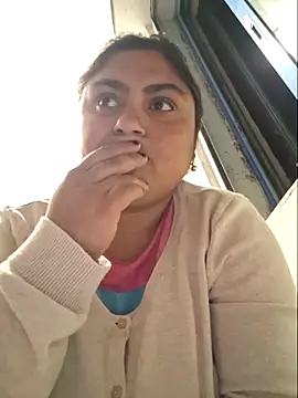 Snapshot of 12dariea chatting on November 2025 05:33:02 PM 12dariea online show from November 2025 05:33:02 PM