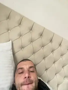 Kinkycouple142 online show from March 2026 02:35:02 PM