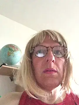 simone xdressing online show from May 2026 04:02:01 PM