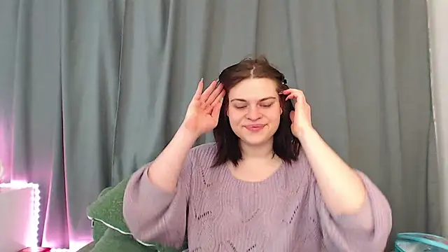 Dona Mafia online show from November 2025 11:17:01 PM