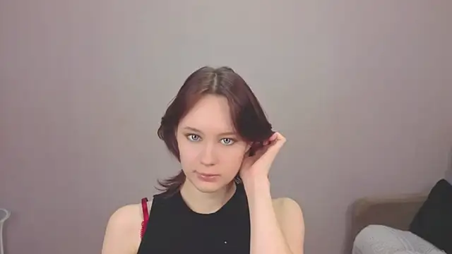 Annie Way online show from November 2025 01:14:02 PM