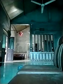 Snapshot of m-mbae chatting on February 2026 12:26:01 AM m-mbae online show from February 2026 12:26:01 AM