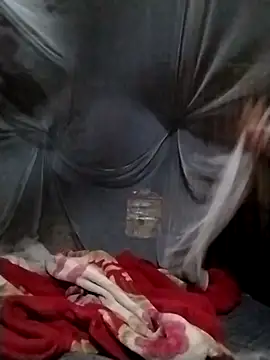 Snapshot of m-mbae chatting on February 2026 05:03:02 PM m-mbae online show from February 2026 05:03:02 PM