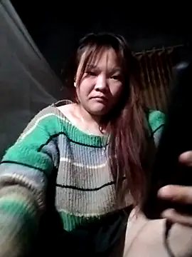 Snapshot of m-mbae chatting on March 2026 04:22:02 PM m-mbae online show from March 2026 04:22:02 PM