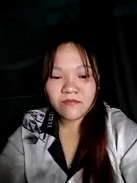 Snapshot of m-mbae chatting on March 2026 12:37:01 AM m-mbae online show from March 2026 12:37:01 AM