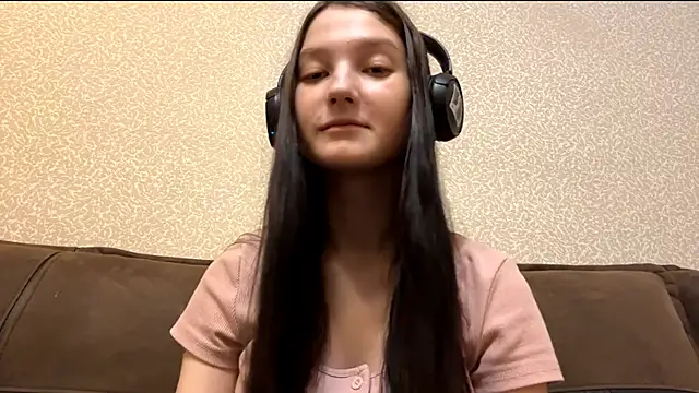 AurorAurora online show from December 2025 09:25:01 AM