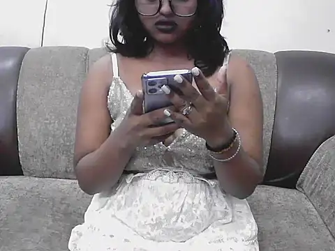 Snapshot of Soniya_singh__ chatting on April 2026 05:10:01 PM Soniya singh online show from April 2026 05:10:01 PM