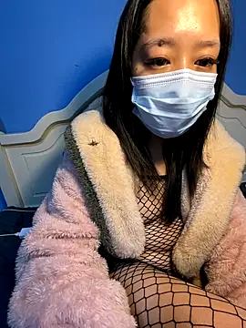 Lily-888 online show from November 2025 01:06:01 PM