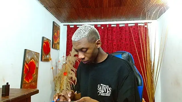 Miilo18 online show from February 2026 09:25:02 AM