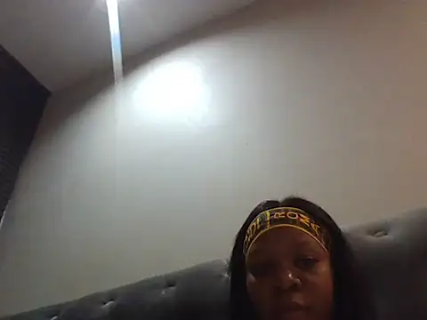 zoeyTa online show from November 2025 07:24:01 PM