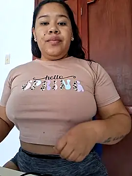 Sarahy- online show from April 2026 01:57:02 PM