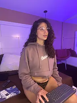 Snapshot of Angell_Bell chatting on February 2026 02:21:01 PM Angell Bell online show from February 2026 02:21:01 PM