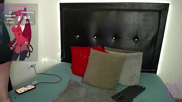 perla stone 20 online show from June 2026 07:29:01 PM