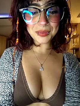 Sarah Lark- online show from May 2026 12:30:01 AM