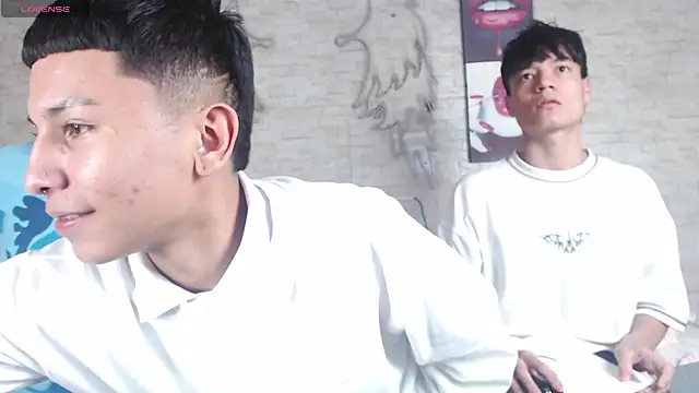 axel milo kairo and noa online show from December 2025 03:25:01 AM