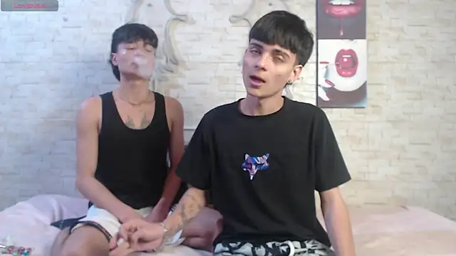 axel milo kairo and noa online show from February 2026 09:30:02 PM