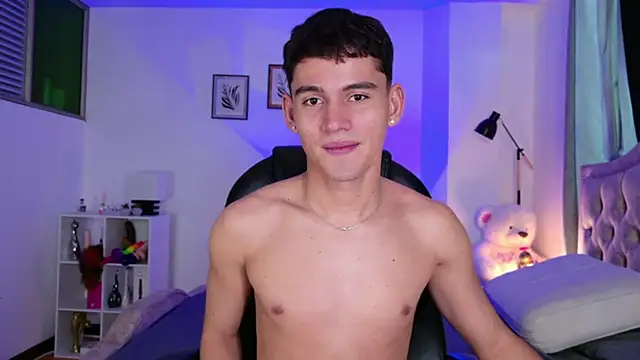 estebanperez 26 online show from April 2026 10:58:02 AM