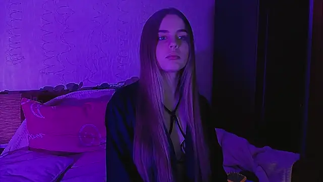 Snapshot of AlicaLOVEalisa777 chatting on December 2025 02:23:02 PM AlicaLOVEalisa777 online show from December 2025 02:23:02 PM