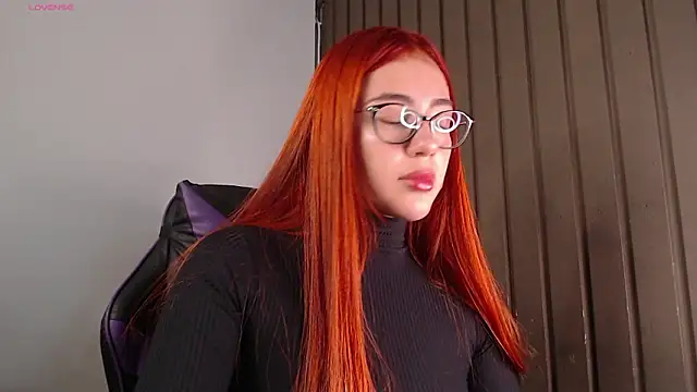 Snapshot of marysofff chatting on March 2026 01:03:01 AM marysofff online show from March 2026 01:03:01 AM