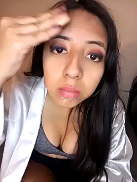 Isabella 175 online show from November 2025 03:29:02 AM