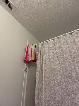 Ashleythelatina online show from June 2026 01:45:02 PM