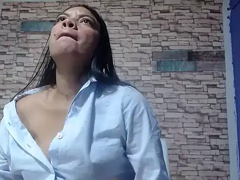 Snapshot of emysquirt chatting on November 2025 03:27:02 PM emysquirt online show from November 2025 03:27:02 PM