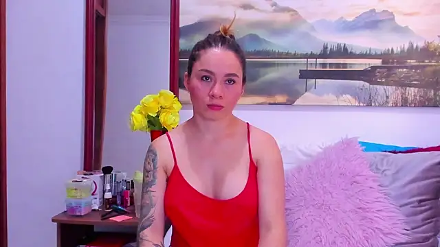 Aurora Real online show from May 2026 04:04:02 PM