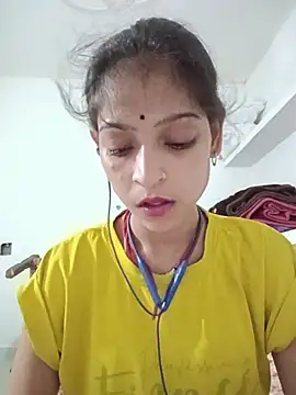 Mohnicute online show from June 2026 06:31:02 PM