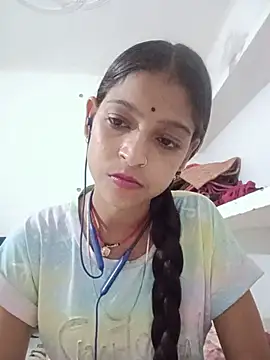 Mohnicute online show from July 2026 06:47:02 PM