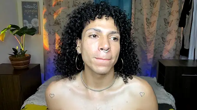 Angel White25 online show from February 2026 01:42:01 AM