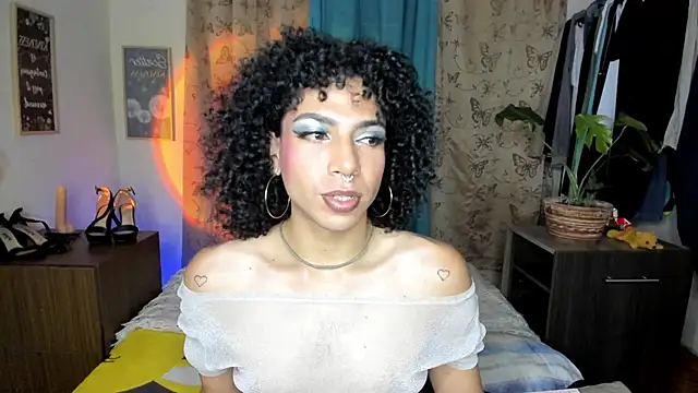 Angel White25 online show from April 2026 01:37:01 AM