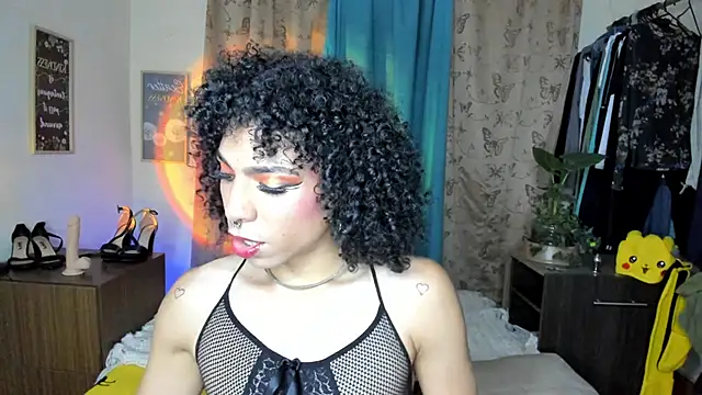 Angel White25 online show from April 2026 12:48:01 AM