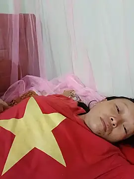 girl-hot2x online show from June 2026 07:05:01 PM