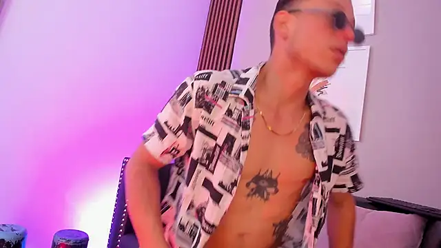 fuller444 online show from November 2025 05:40:02 AM