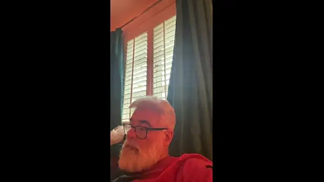 Snapshot of LeatherSdaddy chatting on November 2025 08:11:01 PM LeatherSdaddy online show from November 2025 08:11:01 PM