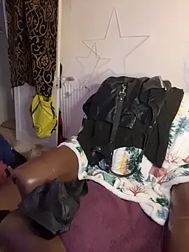 Snapshot of LeatherSdaddy chatting on December 2025 03:41:01 PM LeatherSdaddy online show from December 2025 03:41:01 PM