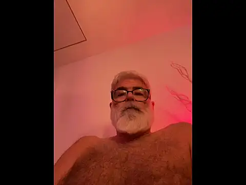 Snapshot of LeatherSdaddy chatting on January 2026 05:54:02 AM LeatherSdaddy online show from January 2026 05:54:02 AM