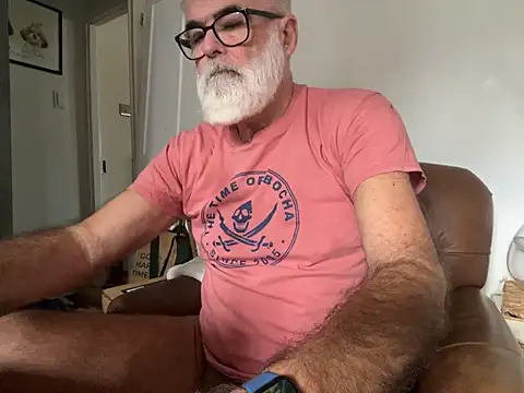 Snapshot of LeatherSdaddy chatting on January 2026 11:57:02 AM LeatherSdaddy online show from January 2026 11:57:02 AM