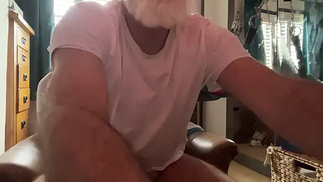 Snapshot of LeatherSdaddy chatting on April 2026 02:14:02 PM LeatherSdaddy online show from April 2026 02:14:02 PM