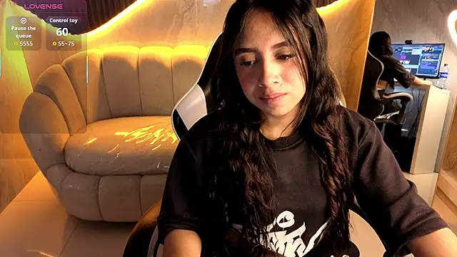 Juliana Tx online show from March 2026 03:33:01 AM