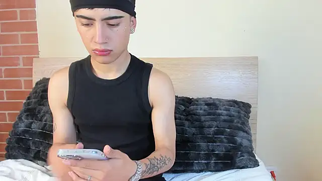 Snapshot of ThiagoDV chatting on July 2026 01:20:02 PM ThiagoDV online show from July 2026 01:20:02 PM