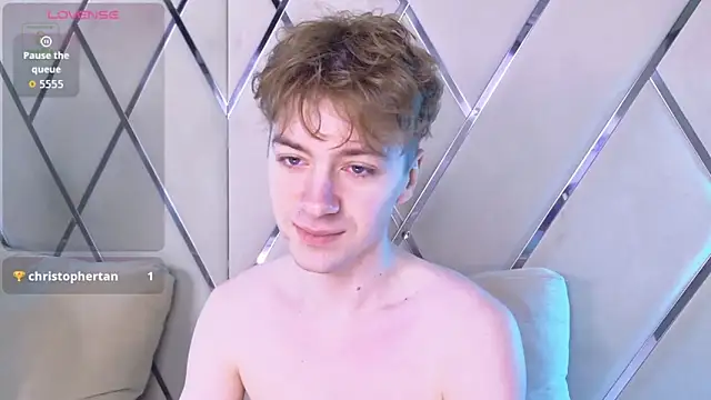 Paul Holt online show from December 2025 08:50:02 PM